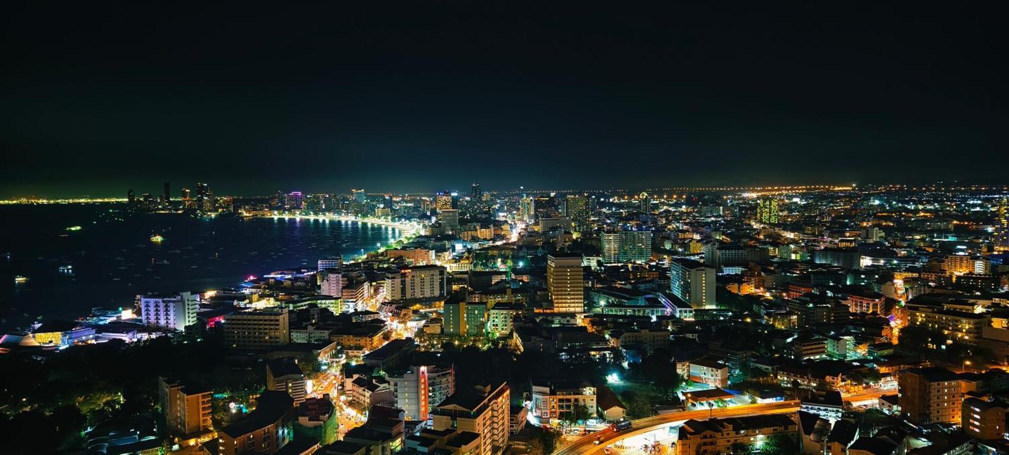 Apartemen South Delux View Near Walking Street Pattaya